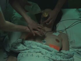 Анна Дрейвер голая – Скрытое s02e01 (2020) #3