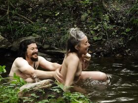 Джейн Адамс голая – Построить стену (2020) #8