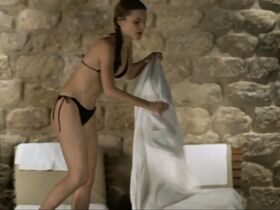 Ор Атика голая, Мелани Лоран секси – Мое сердце биться перестало (2005) #6