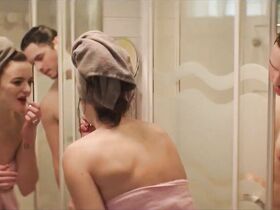 Сара-Меган Алюш-Мэни голая, Адель Вим секси – Родственные души (2018) #11