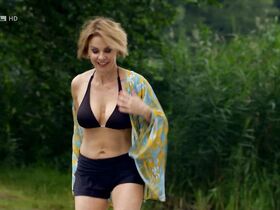 Хриссанти Кавази секси, Гиза Цах секси – Хорошие времена, плохие времена e7092 (2020)