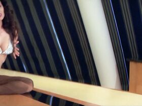 Катрина Каиф секси, Мадху Сапре секси – Бум (2003) #16