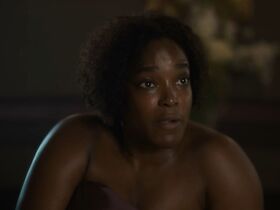 Вунми Мосаку секси, Эбби Ли секси – Страна Лавкрафта s01e05 (2020) #4