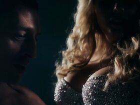 Изабелла Блисс голая, Скарлет Меллиш Уилсон секси, Ивонн Майоль секси – Последний Фауст (2019) #10