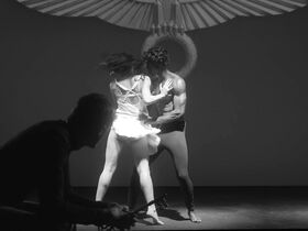 Изабелла Блисс голая, Скарлет Меллиш Уилсон секси, Ивонн Майоль секси – Последний Фауст (2019) #11