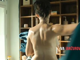 Ивана Хилкова секси, Луция Жачкова секси – Chlap na střídačku (2020) #2