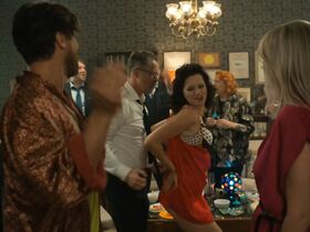 Ивана Хилкова секси, Луция Жачкова секси – Chlap na střídačku (2020) #28