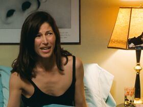 Кэтрин Кинер голая, Элизабет Беркли секси, Бриджит Уилсон голая – Настоящая блондинка (1997) #35