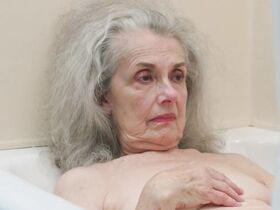 Анна Шилдс голая, Изабель МакНалли секси, Мэри Бет Пейл голая – Песня озера Суэй (2018) #14