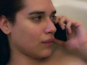 Карли Гевара секси – Оставленный позади сад (2019) #2