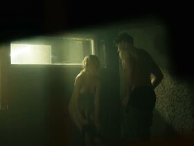 Кристина Поли голая, Юлия Волкова голая, Мария Куликова голая – Игра на выживание s01e06-07 (2020)