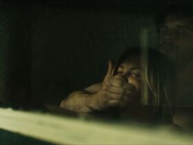 Кристина Поли голая, Юлия Волкова голая, Мария Куликова голая – Игра на выживание s01e06-07 (2020) #3