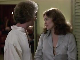 Фэй Данауэй секси – Глаза Лоры Марс (1978) #4