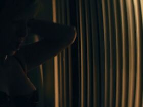 Эмбер Свит голая, Карсен Ригби секси – Stakeout (2019) #4