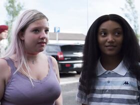 Джордан Кристин Симон голая, Франческа Скорсезе секси, Фэйт Алаби секси – Мы те, кто мы есть s01e03 (2020) #13