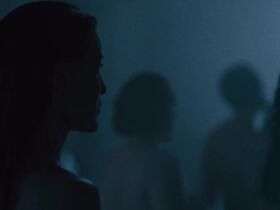 Джулия Джонс голая – Мир Дикого Запада s02e08 (2018)