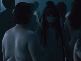 Джулия Джонс голая – Мир Дикого Запада s02e08 (2018) #16