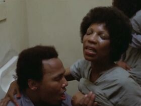 Глория Делани голая, Хэйзел Спирс голая – Исправительная колония (1979) #11