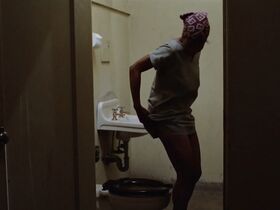 Глория Делани голая, Хэйзел Спирс голая – Исправительная колония (1979) #2