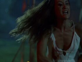 Мэгги Кью секси – С днём смерти (2020) #18