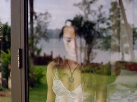 Мэгги Кью секси – С днём смерти (2020) #3