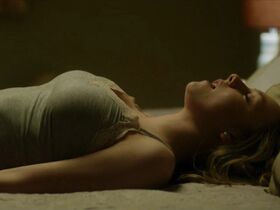 Эстер Экспосито секси – Элита s01e02 (2018) #6