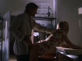 Жаклин Ловелл голая, Александрия Куинн голая – Глава Семейства (1996) #4