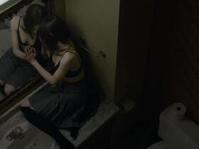 Индиа Айсли голая – Тёмное зеркало (2018) #16