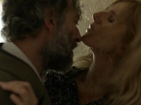 Сандрин Киберлен секси – Черная полоса (2018) #2