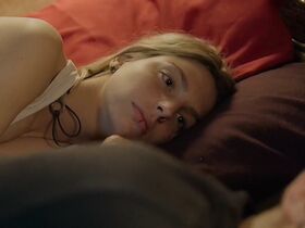 Ольга Турчак голая – Смотри как я (2020) #13