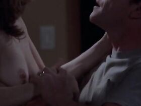 Элли Уокер голая – Скажи мне, что любишь меня s01e10 (2007) #7