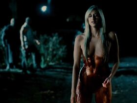 Келли Саванна Дитон голая – Ферма страха (2020)