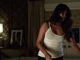 Шей Митчелл секси – Милые обманщицы s03e01 (2015)