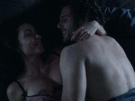 Ор Атика секси – Un enfant en danger (2013)