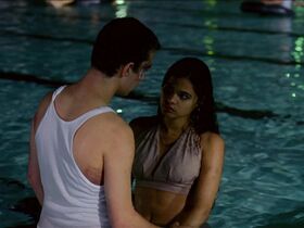 Мелони Диас секси – Как узнать своих святых (2006) #7