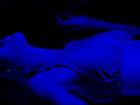 Изабель Честер голая, Ясмин Ли голая, Наташа Бласик секси – Любит, не любит (2019) #16