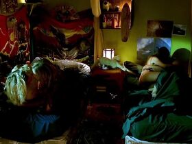 Мелони Диас секси – Короли Догтауна (2005) #2