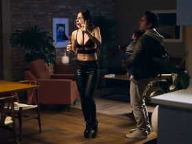 Эсмеральда Пиментел секси – Побудь отцом (2020) #5