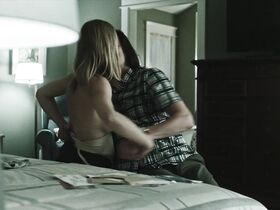 Джуди Грир голая – Шучу s01e08 (2018) #22