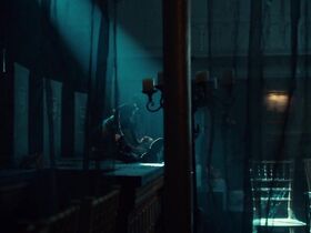 Анна Хопкинс секси – Сумеречные охотники s03e01 (2018) #3