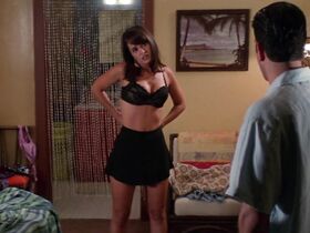 Жаклин Обрадорс секси – Шесть дней, семь ночей (1998) #3