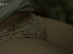 Джулия Иса секси – Na krátko (2018) #3