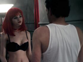 Индиа Айсли секси – Кайт (2014) #2 #3