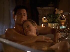 Элисон Иствуд секси – Весна (2000)