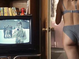 Эстер Дель Прадо голая – Ограбление драгоценности (1991) #9