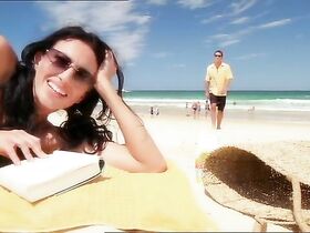 Клаудия Блэк секси – Далеко во Вселенной s04e01 (2004) #2