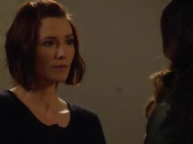 Кайлер Ли секси, Флориана Лима секси – Supergirl s02e08 (2016) #2