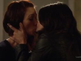 Кайлер Ли секси, Флориана Лима секси – Supergirl s02e08 (2016)