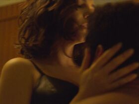 Таина Мюллер голая, Камила Моргаду секси – Доброе утро, Вероника s01e01-08 (2020) #8