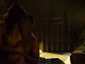 Эрендира Ибарра голая, Дайна Соледад Липароти секси – Черное пламя (2020) #18